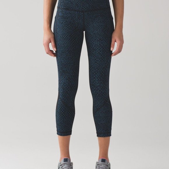 Lululemon Pace Rival Crop 22" leggings, Size 6 - Picture 1 of 6